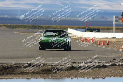 media/Nov-16-2025-CalClub SCCA (Sun) [[2975c16dfc]]/Group 6/Turn 1/